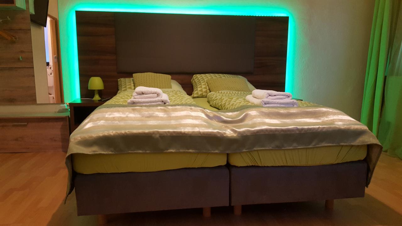 Kansakar Hotel Кайзерслаутерн Экстерьер фото